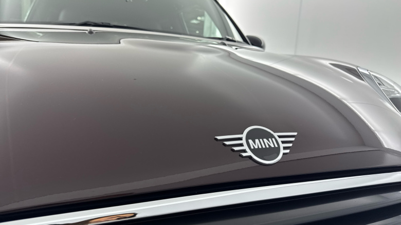 MINI Hatchback 1.5 Cooper II 3dr Petrol Hatchback